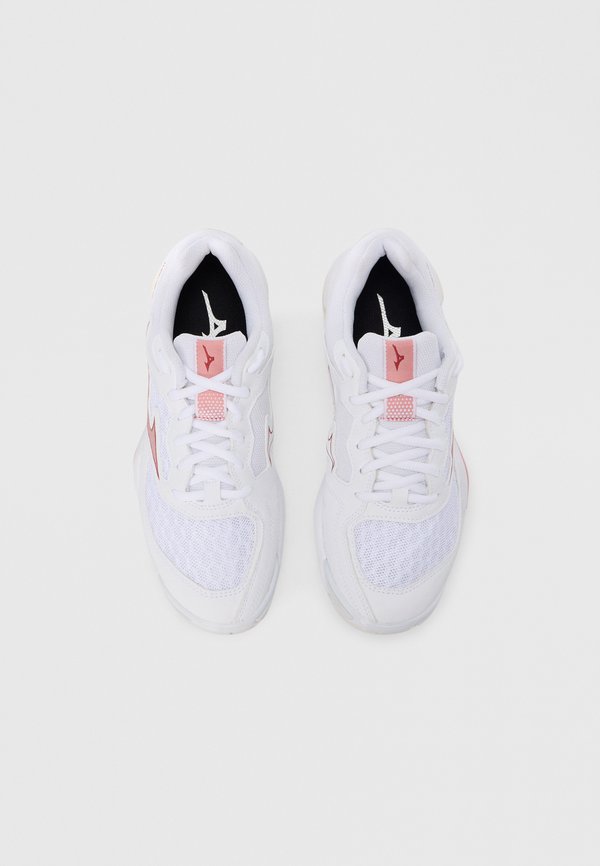 Mizuno WAVE PHANTOM 3