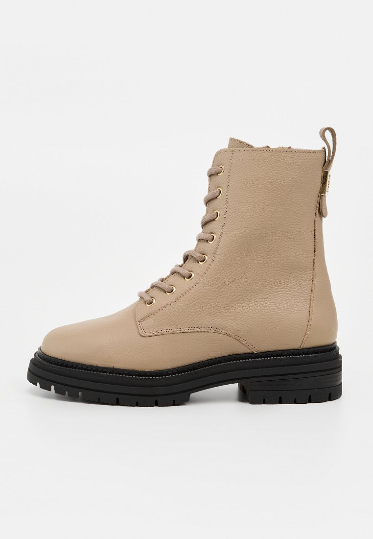 Tommy Hilfiger Schnürstiefelette Media 1