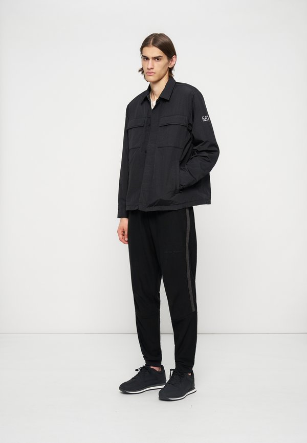 EA7 Emporio Armani