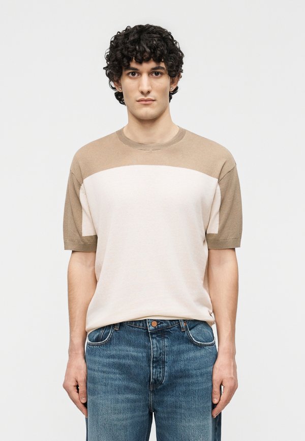 Armani Exchange
