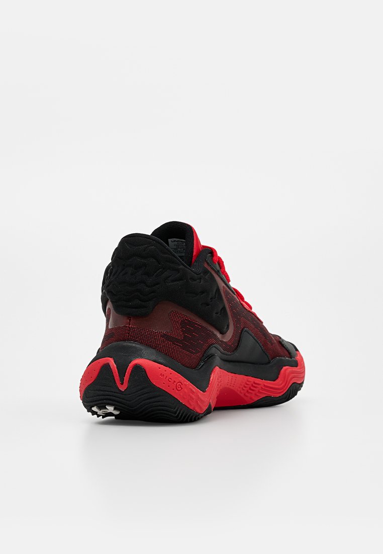 Under Armour SPAWN 7
