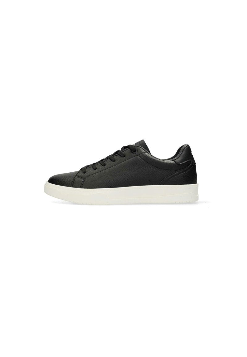 Schwarze Leder-Sneakers mit glatter Textur, runder Zehenpartie, sechs Ösen und einer weißen Gummisohle. Minimalistisches Design mit dezenten Nähten.