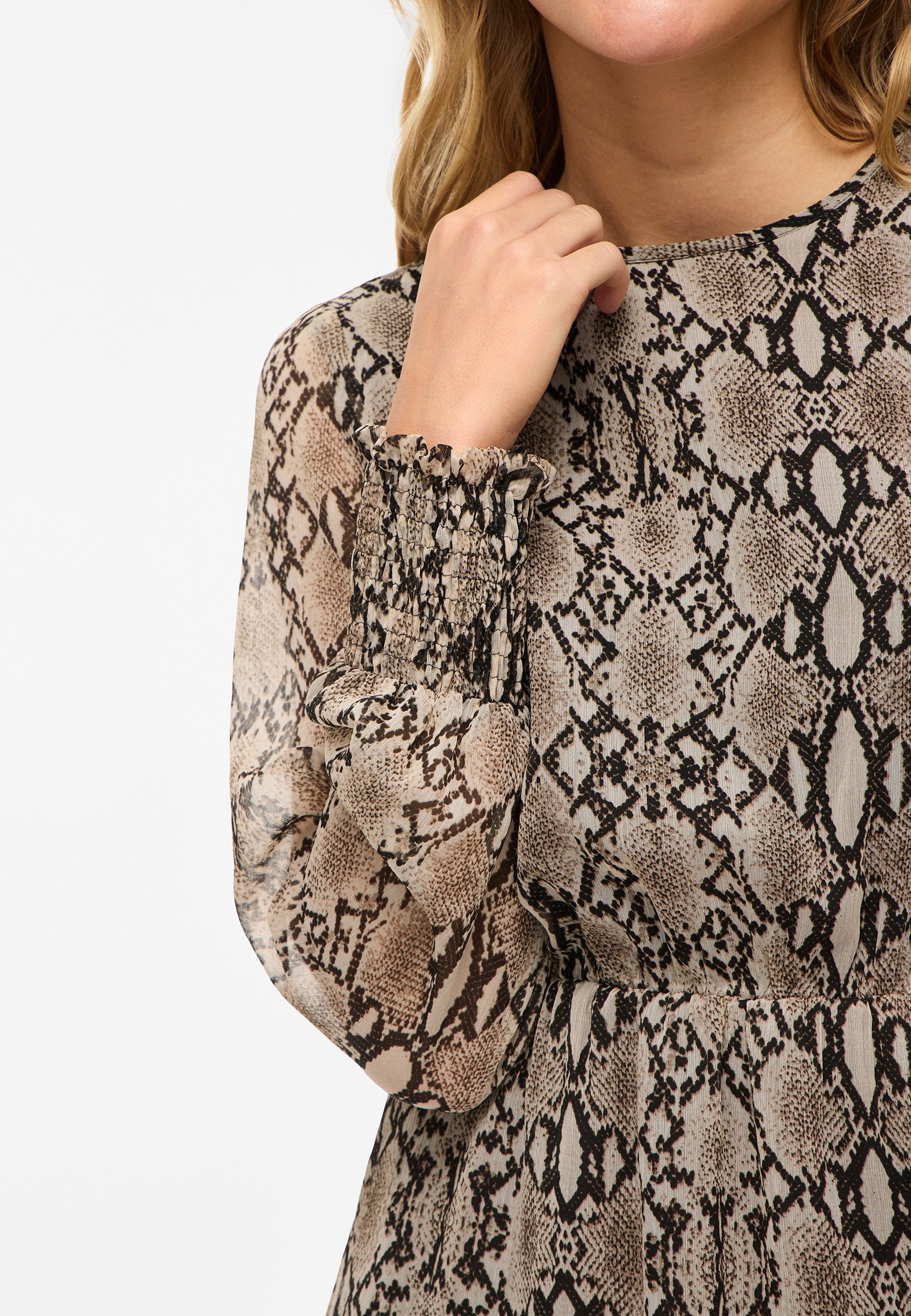 VILA Short VIFALIA Long sleeved