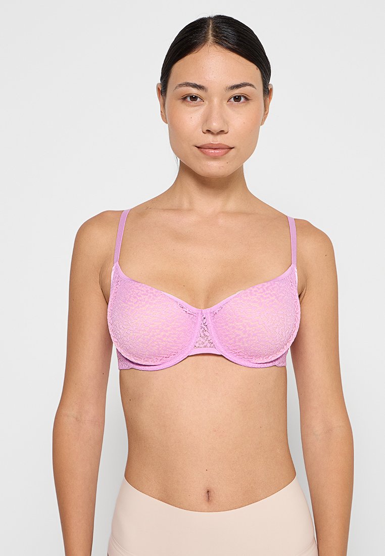 DKNY Intimates Push-up BH Media 1