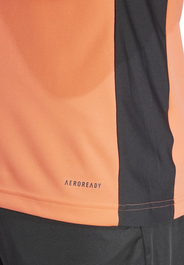 adidas Performance FUSSBALL