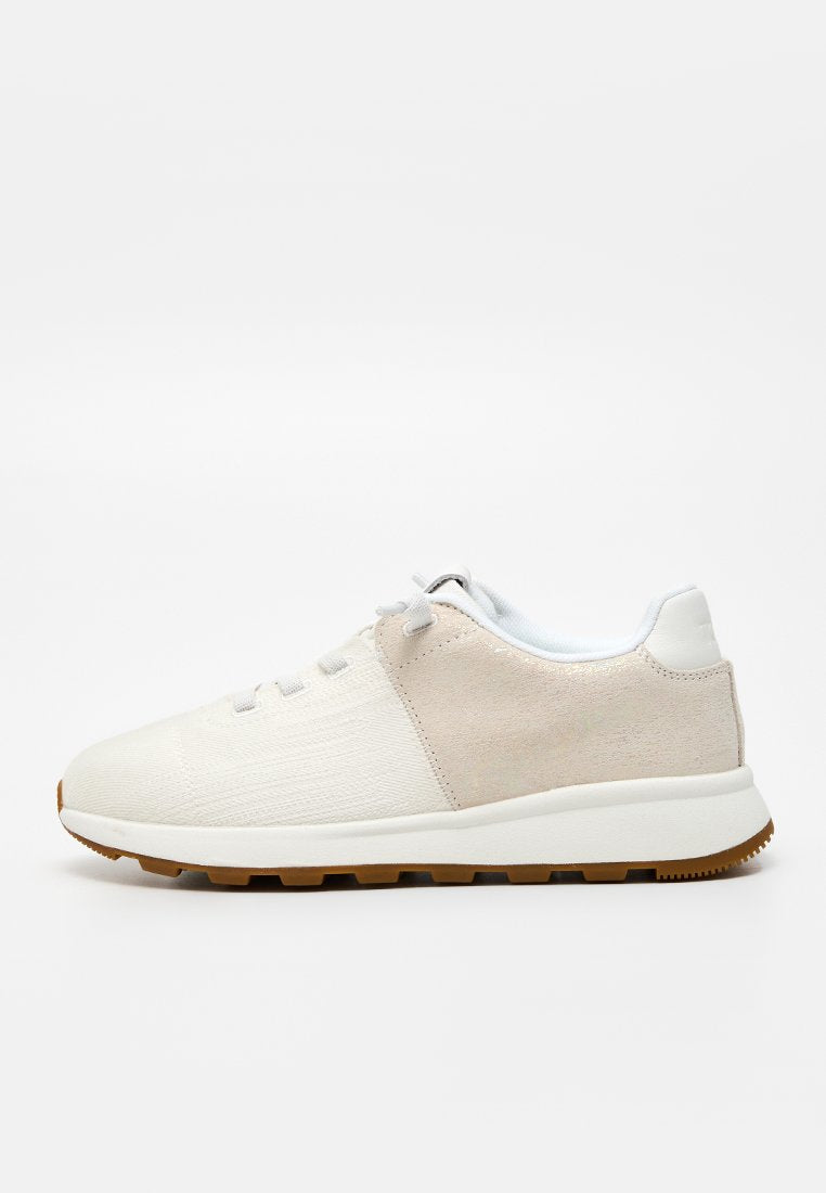 TOMS TRVL LITE CABRILLO