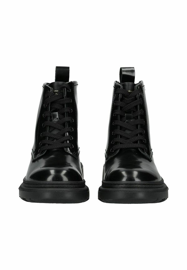 GANT