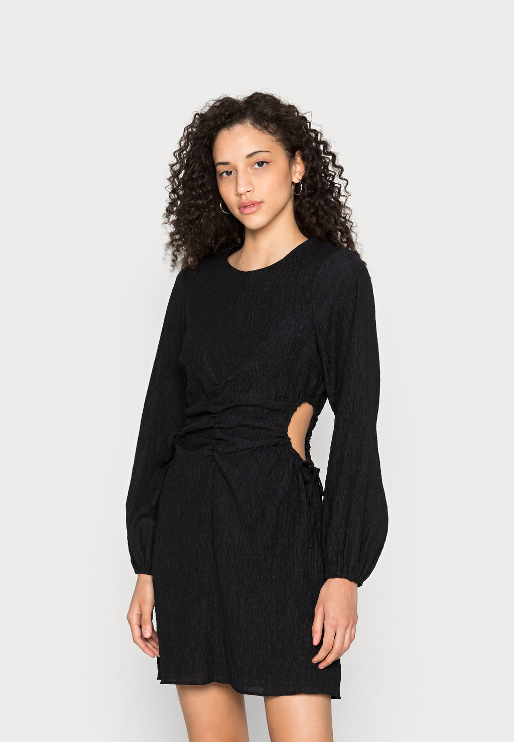 Nly by Nelly STRUCTURED CUT OUT DRESS