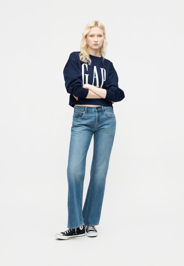 GAP LOGO WEDGE