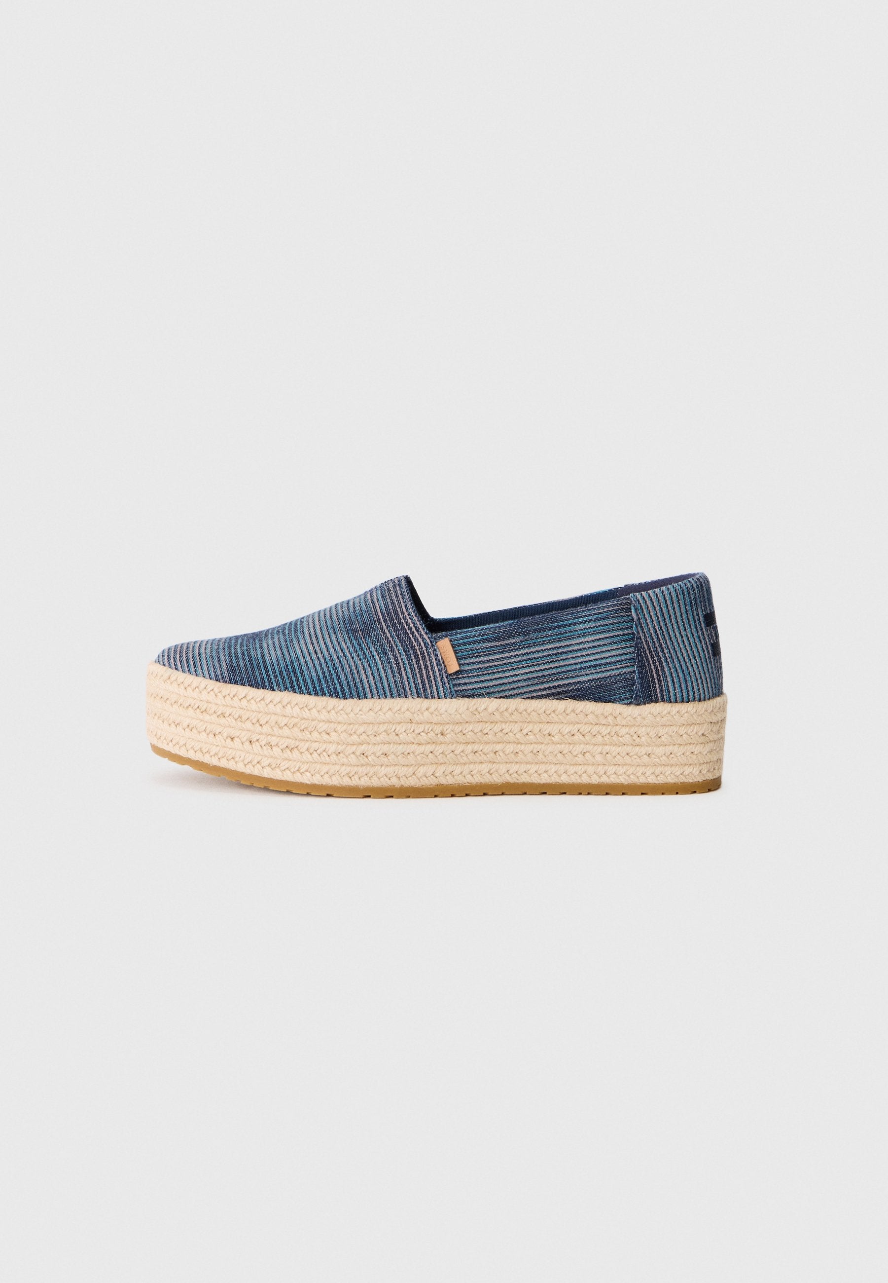 TOMS VALENCIA
