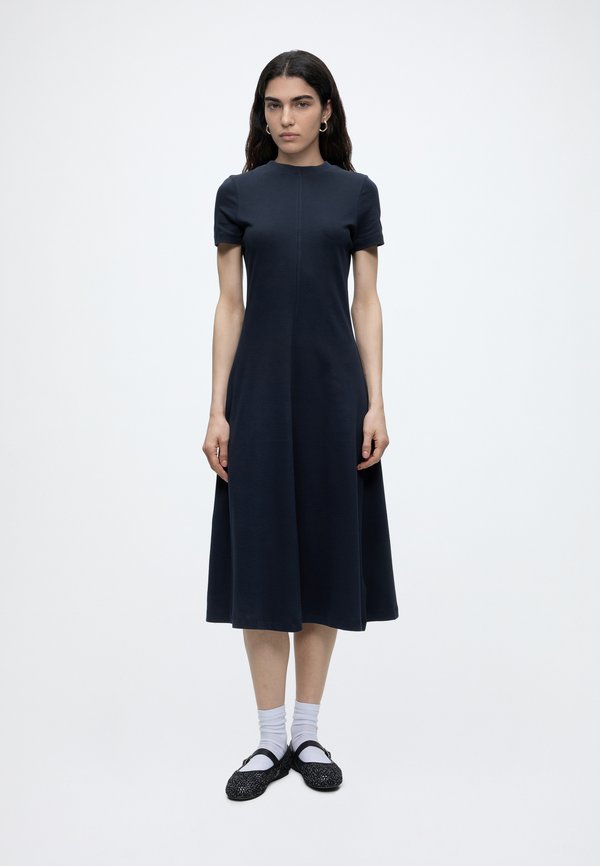 Tommy Hilfiger INTERLOCK KNIT MIDI FIT AND FLARE DRESS - Jersey dress - dark night navy
