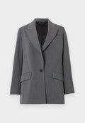 Grau Blazer mit einer strukturierten Stoffoberfläche, Reverskragen, zwei frontalen Taschen, Ein-Knopf-Verschluss und einer schwarzen Innenauskleidung.