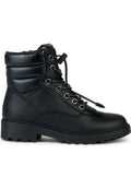 Schwarze Kunstleder-Ankle-Boots mit gepolstertem Kragen, silbernen Beschlägen und Gummisohle. Verfügt über ein Schnürdesign und eine strukturierte Oberseite.