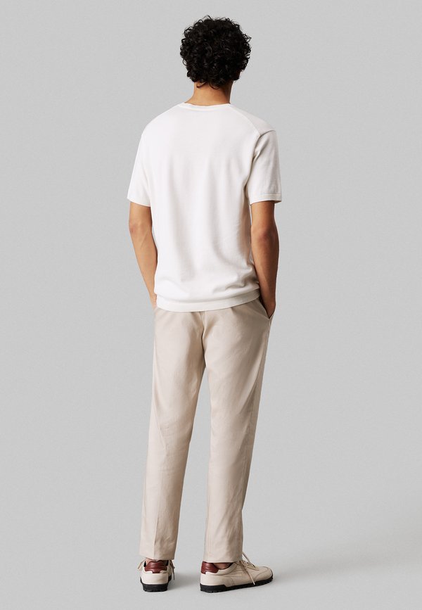 Calvin Klein TAPERED