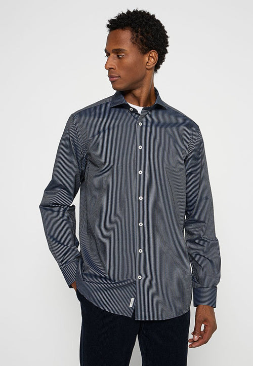 1927: SHIRT L/S Media 1