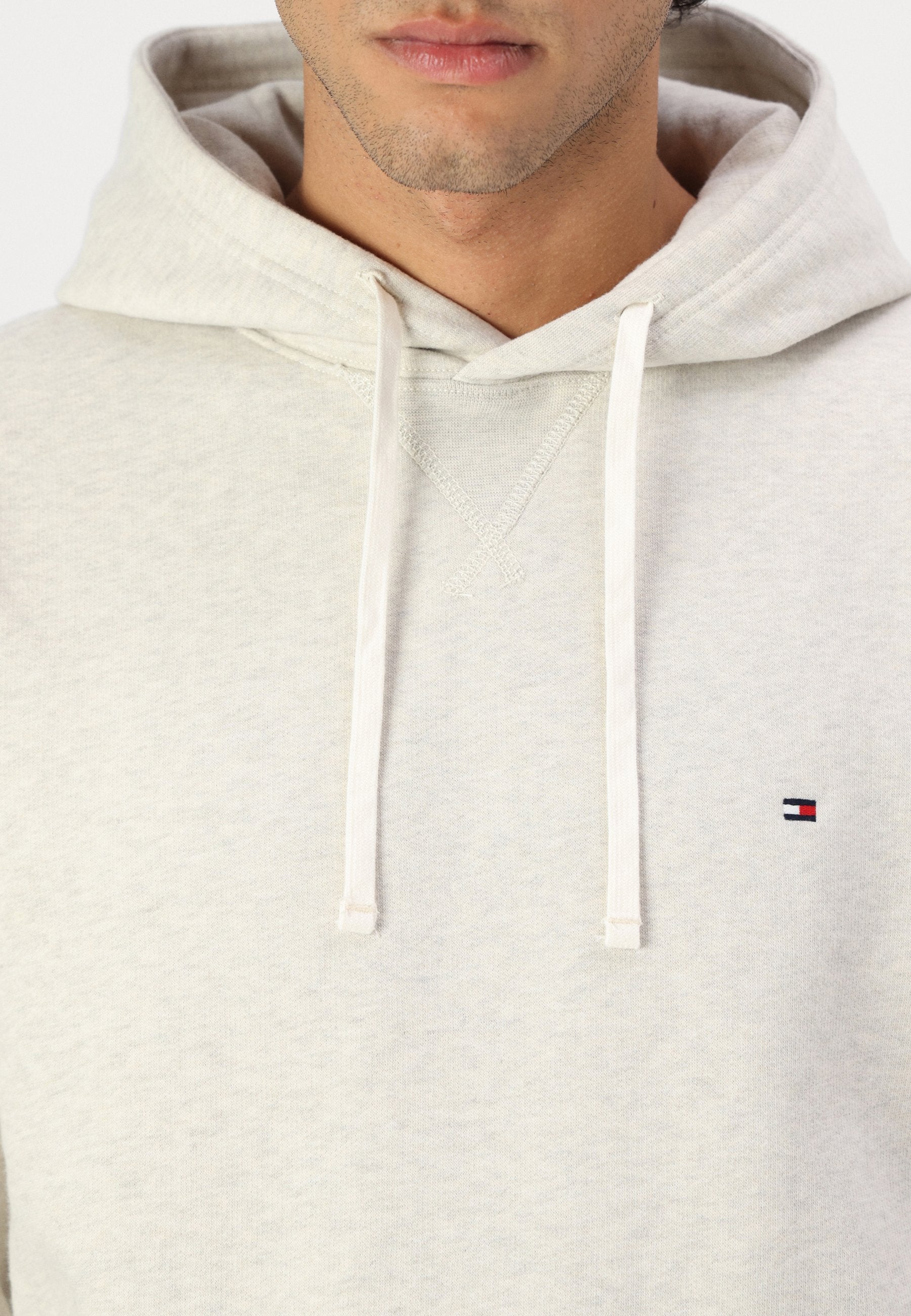 SEASONAL HOODY Media 6