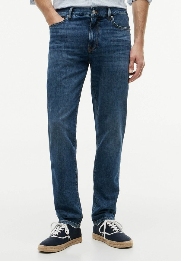 Tommy Hilfiger TOMMY HILFIGER DENTON WHISKERED STRAIGHT JEANS - Jeans Tapered Fit - smoke blue