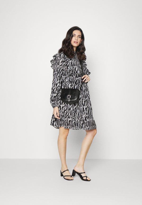 Pieces Maternity PMOLAIA DRESS