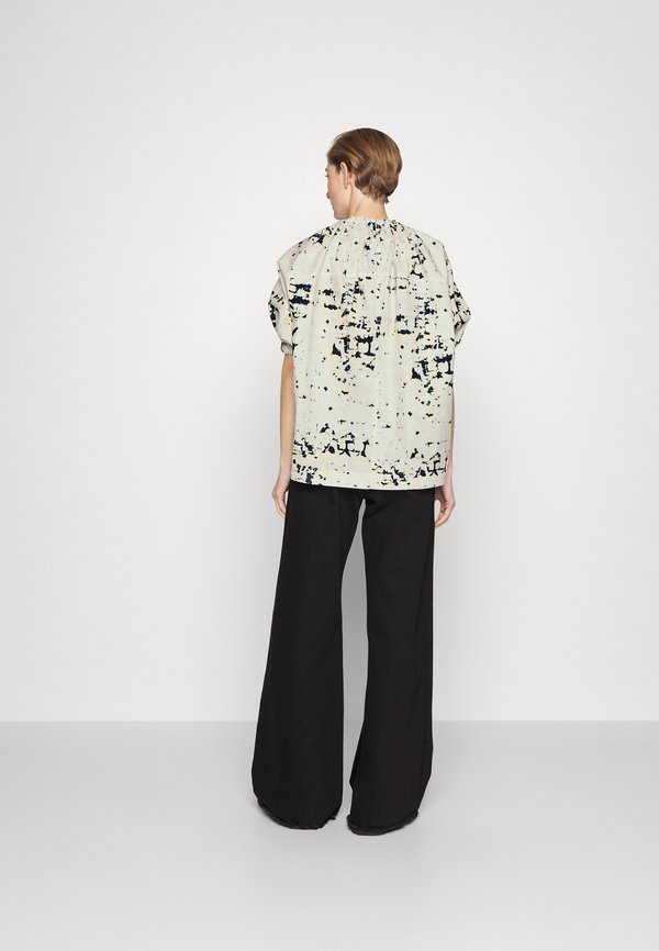 3.1 Phillip Lim KALEIDOSCOPE PUFF