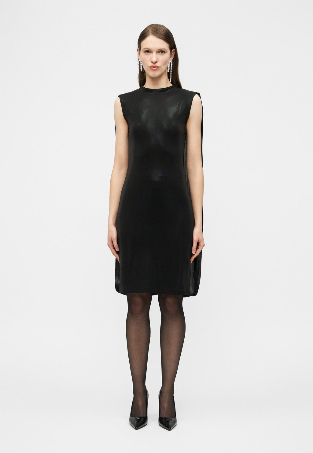 Norma Kamali SLEEVELESS MOCK NECK COCOON
