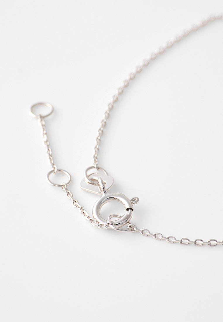 Le Diamantaire SECRET HEART 0,07 CT DIAMOND