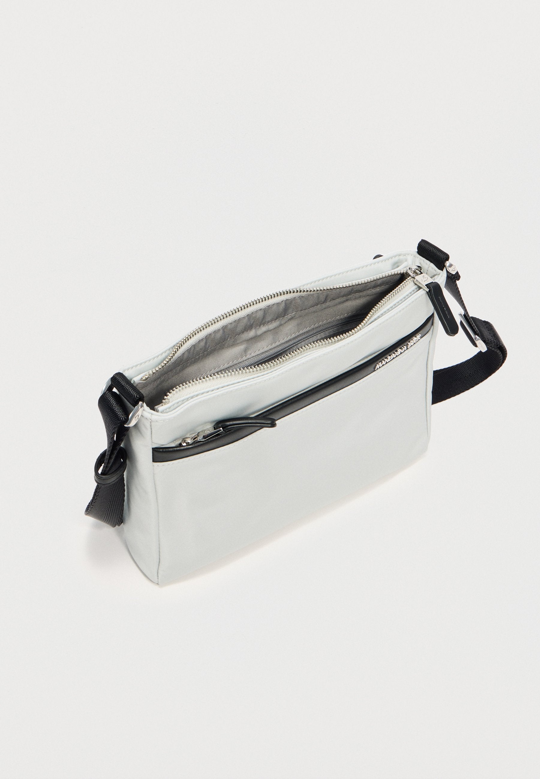 Mandarina Duck HUNTER
