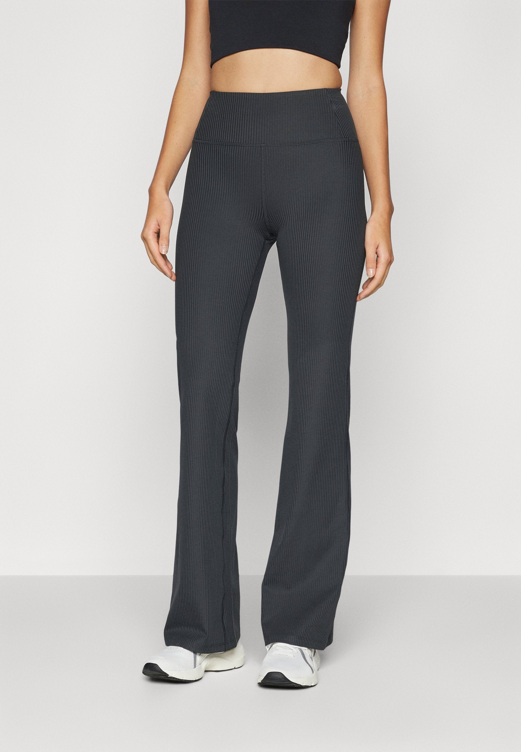 Girlfriend Collective RIB FLARE LEGGING