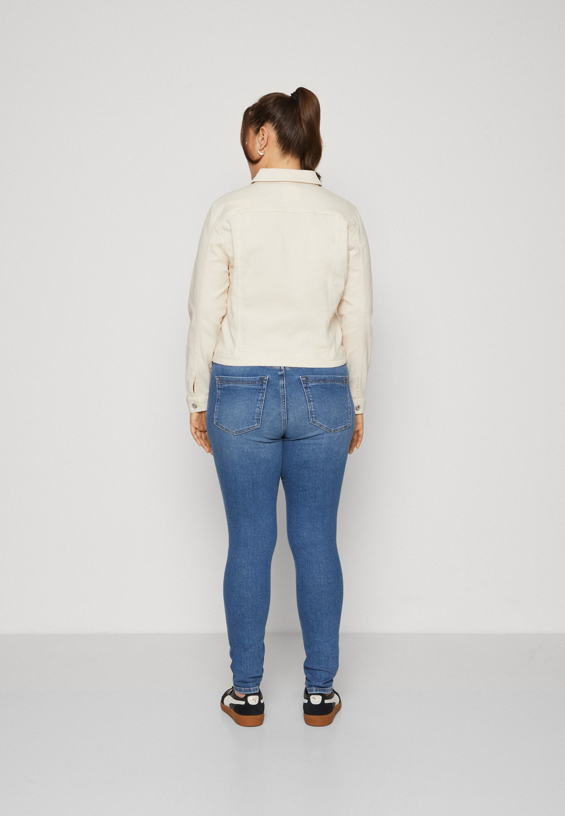 Denim CARWESPA Denim Media 4