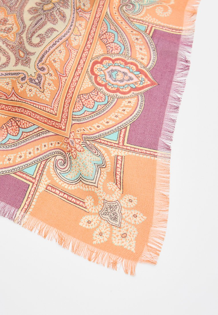 ETRO SCIALLI