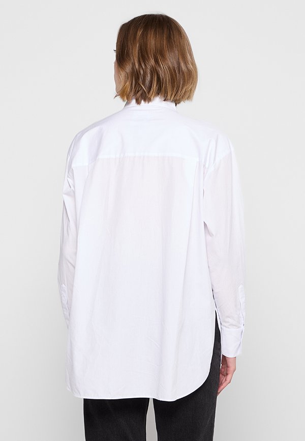 DKNY OVERSIZED