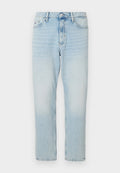 Hellblaue Jeans aus Denim mit geradem Bein, fünf Taschen und Knopfverschluss. Verwaschener Look mit subtilen Nahtdetails.