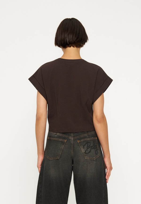 DKNY