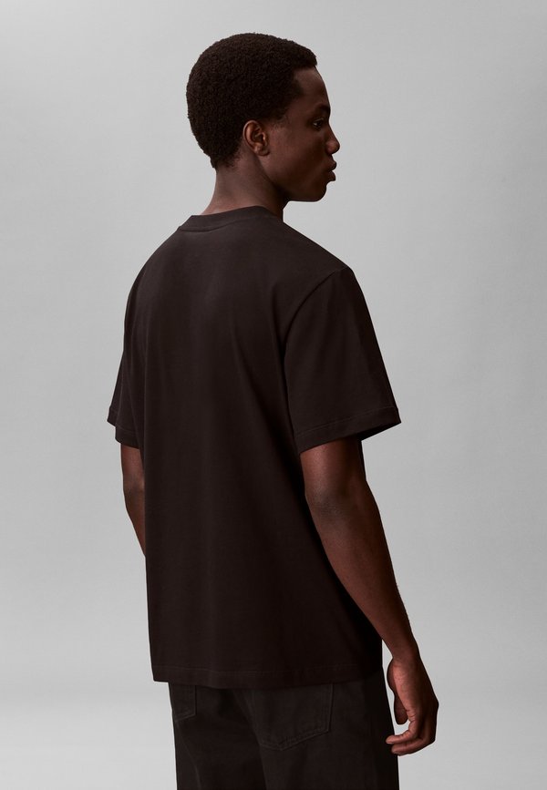Calvin Klein SPORTSWEAR GRAPHIC TEE