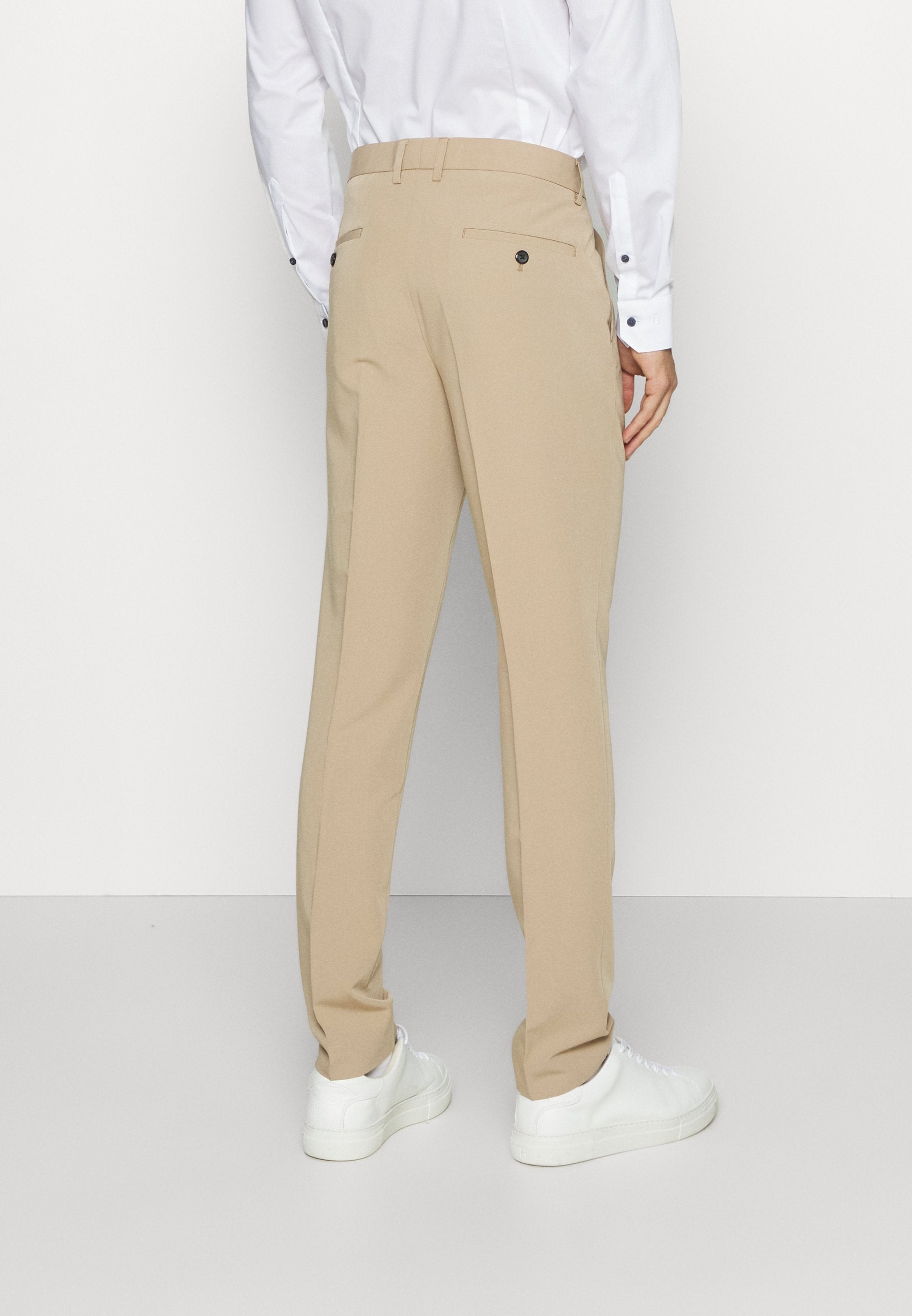 FINE TWILL STRETCH SUIT Media 8