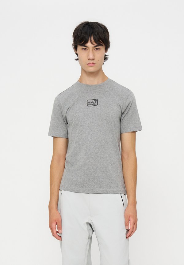 EA7 Emporio Armani