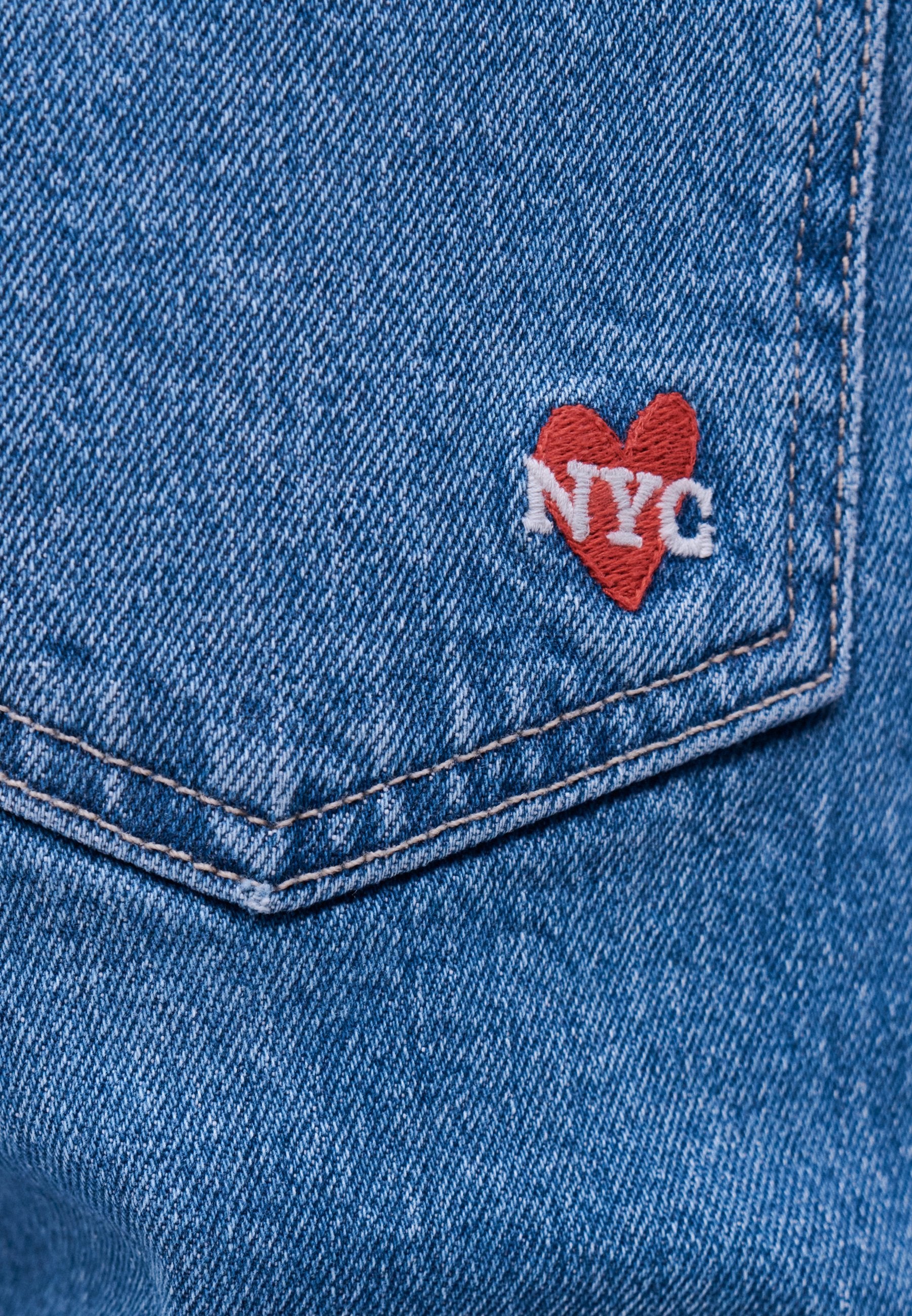 Abercrombie & Fitch NYC HEART EMBROIDERY CURVY