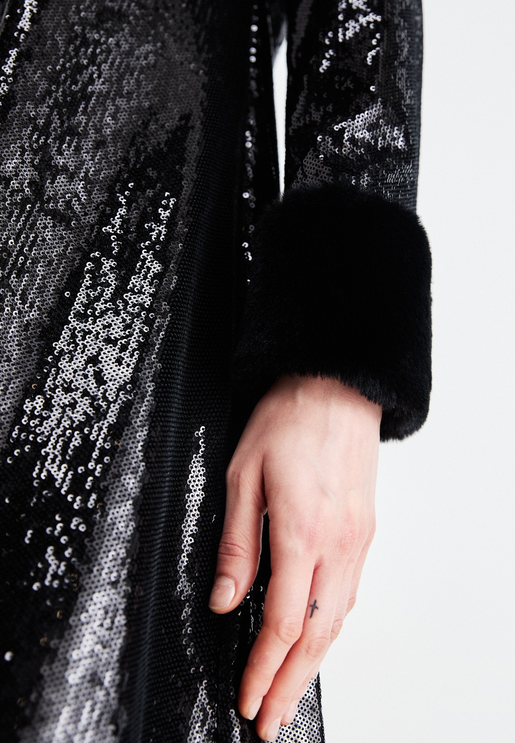 Sister Jane PALAIS SEQUIN MIDI DRESS