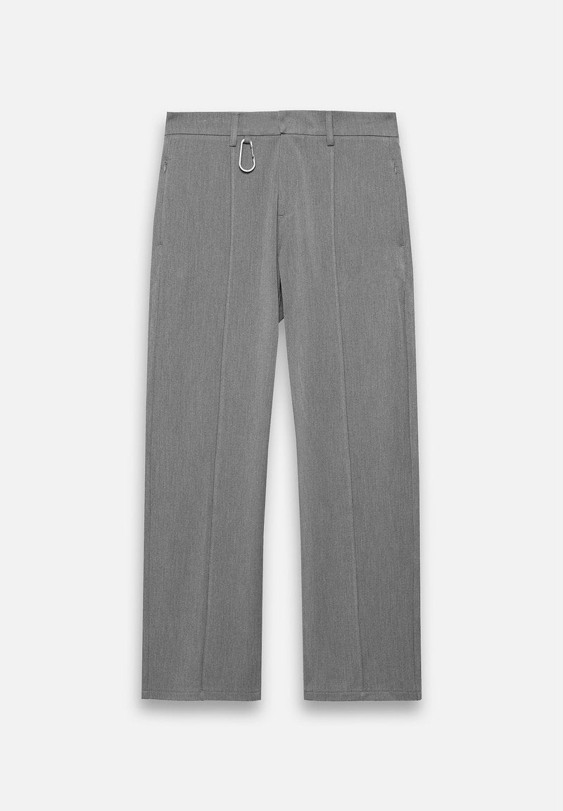 Graue maßgeschneiderte Hose mit strukturiertem Finish. Verfügt über einen Reißverschluss vorne, Seitentaschen und einen silbernen Hardware-Akzent. Gerade Beinform.