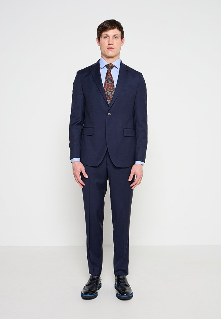 Michael Kors SLIM FIT