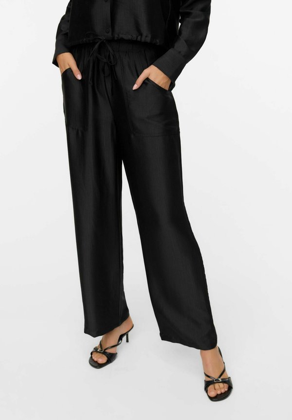 Vero Moda VMTOMA High waist - Trousers - black