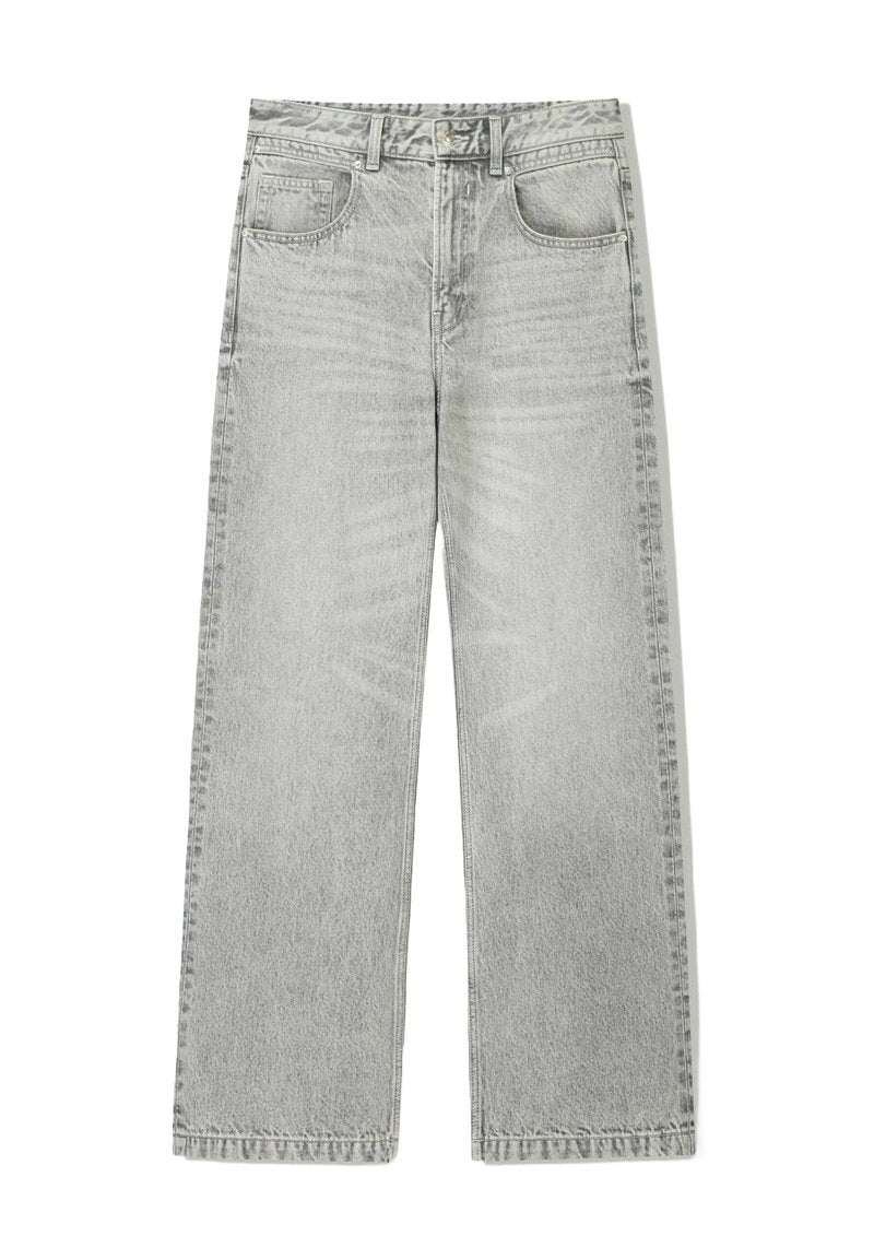FLARE - JEANS. Media 1