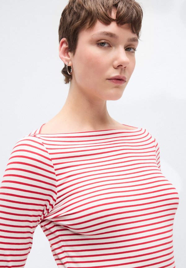 ONLY Tall ONLKISS BOATNECK