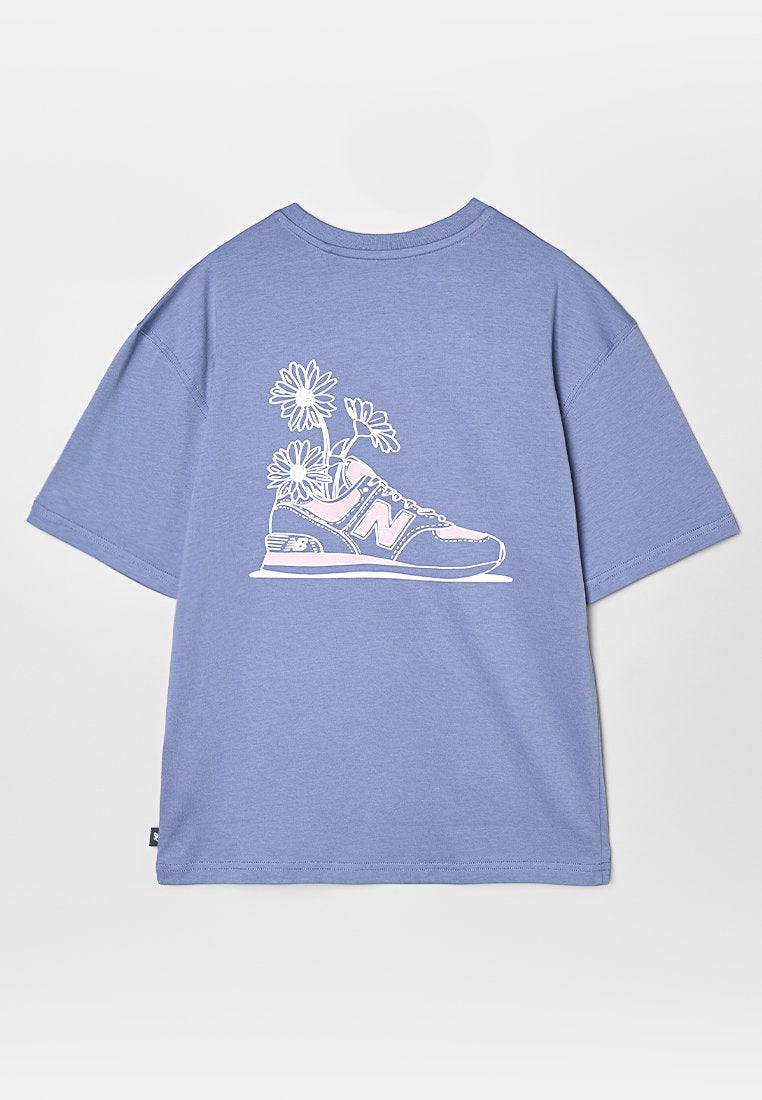 New Balance FLORAL SNEAKER BACK GRAPHICS TEE