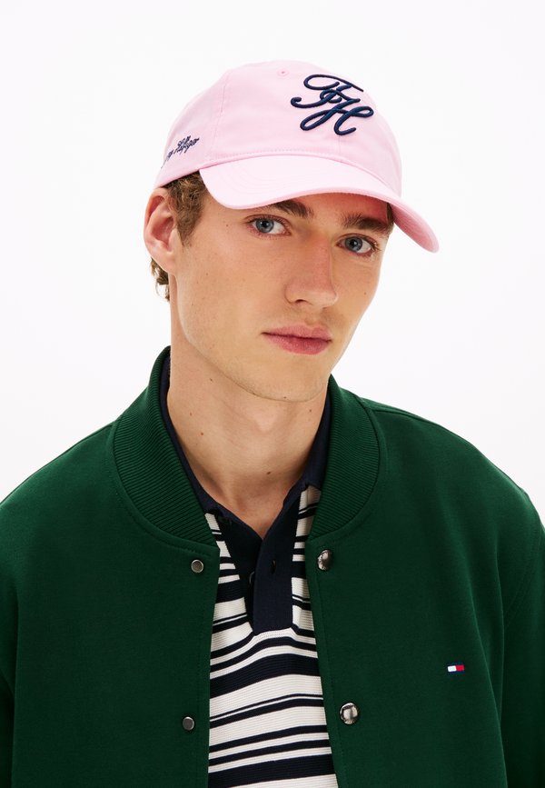 Tommy Hilfiger TH SCRIPT SOFT 6 PANEL CAP UNISEX - Cap - classic pink