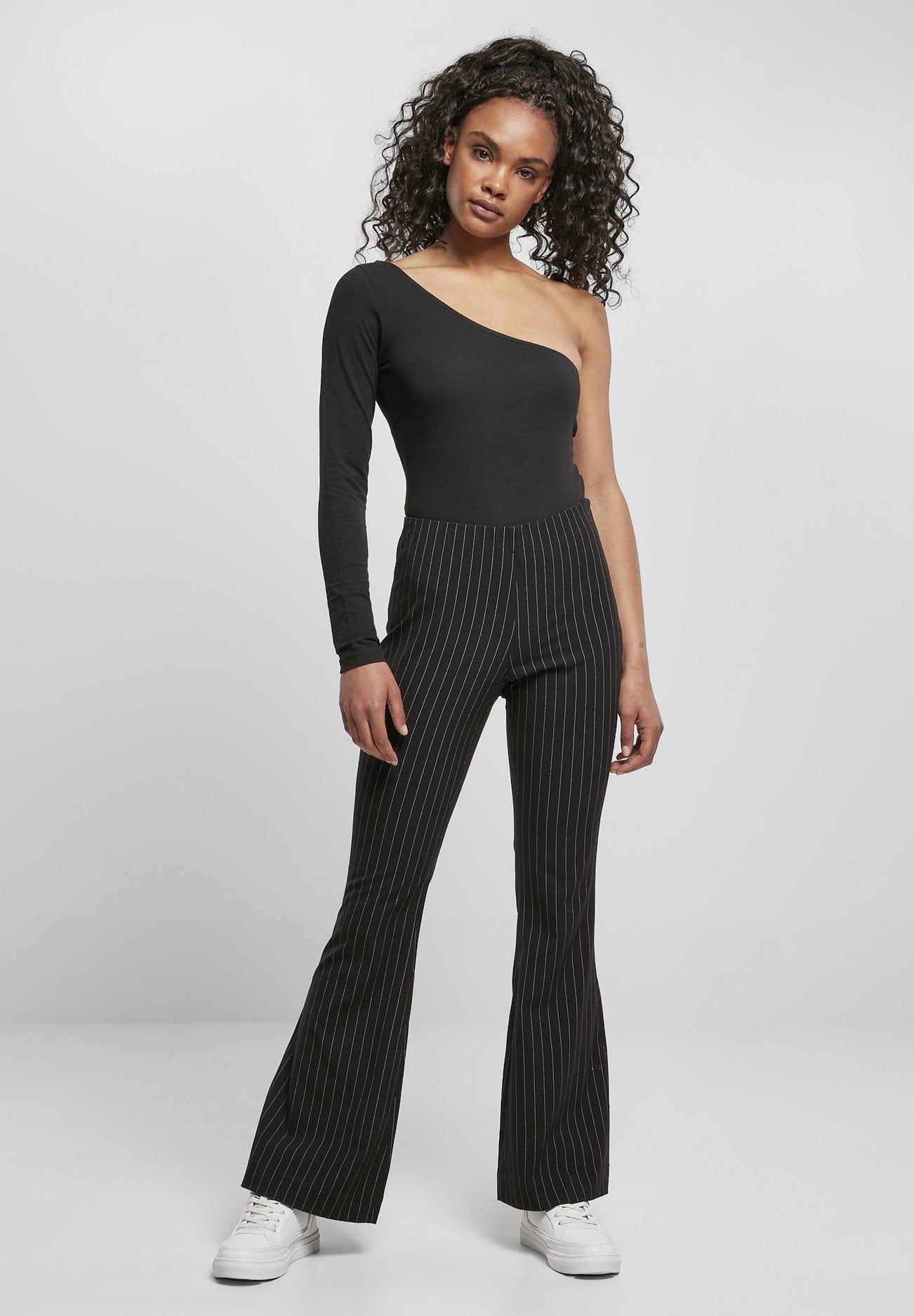 Urban Classics LADIES FLARED PIN STRIPE PANTS