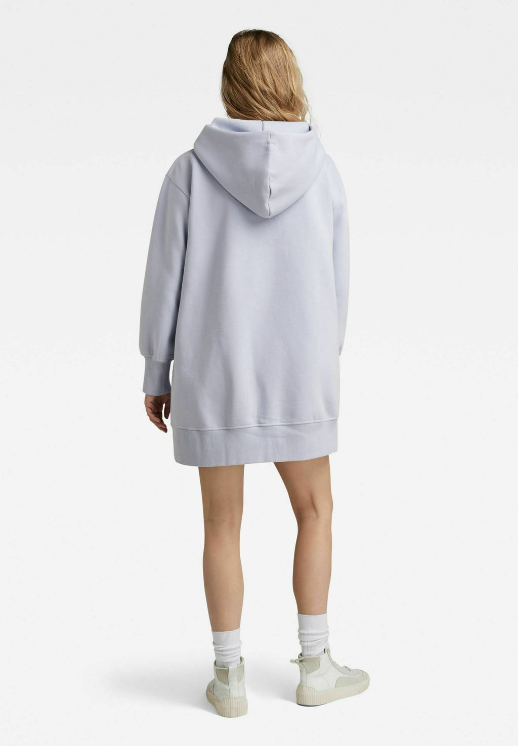 LOOSE HOODED Media 3