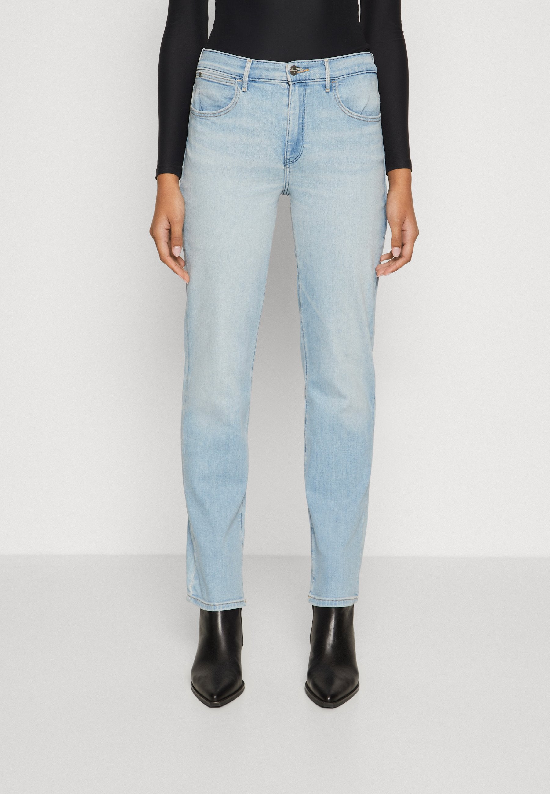 Wrangler STRAIGHT