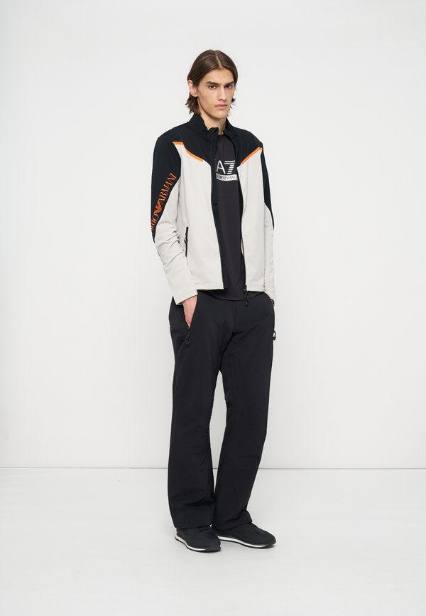 EA7 Emporio Armani