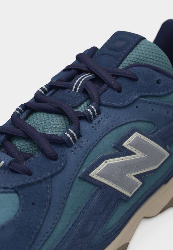 New Balance UNISEX