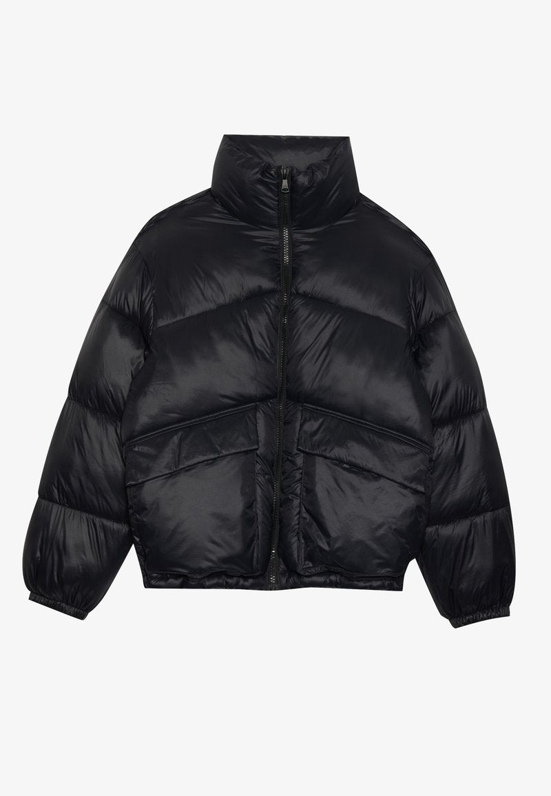 UNISEX OVERSIZED FIT PUFFER JACKET Media 1